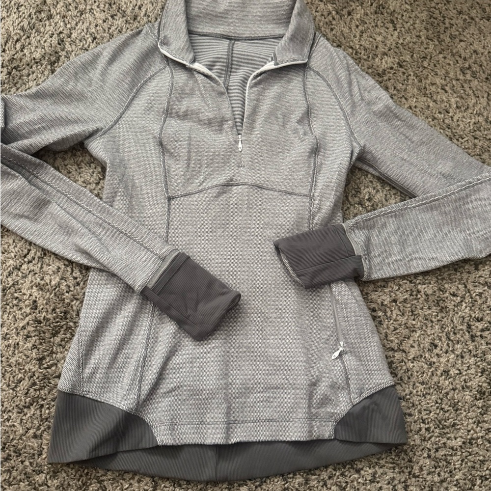 Lululemon Gray Quarter-Zip Pullover - Size 4